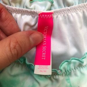 Victoria's Secret Swim - Victoria’s Secret tie dye bikini bottoms Victoria's Secret Swim - Victoria’s Secret tie dye bikini bottoms